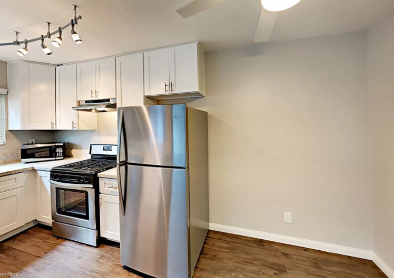 Foto principal - 4540 Florida St