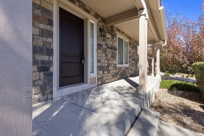 Foto del edificio - 267 N Millbrook St