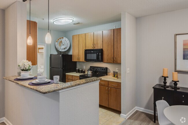 2HAB, 2BA, - 1198SF - Verano