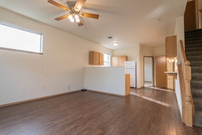 Building Photo - 2020 NE Rodney Ave