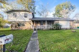 Building Photo - 74 Cardinal Valley Dr