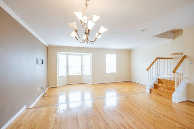 Foto del edificio - Stunning 3 BR/3 BA Townhome in Odenton!