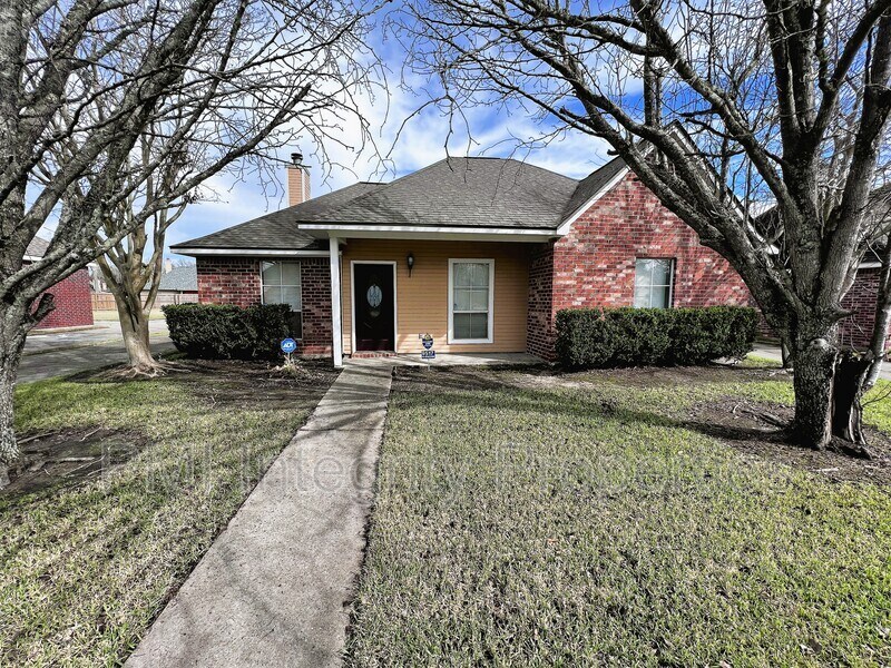 Primary Photo - 9517 Crandon Dr