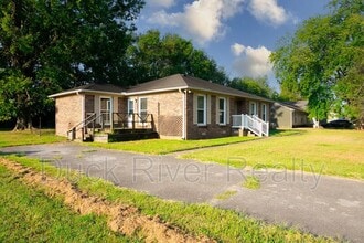 Building Photo - 203 Hunter Dr