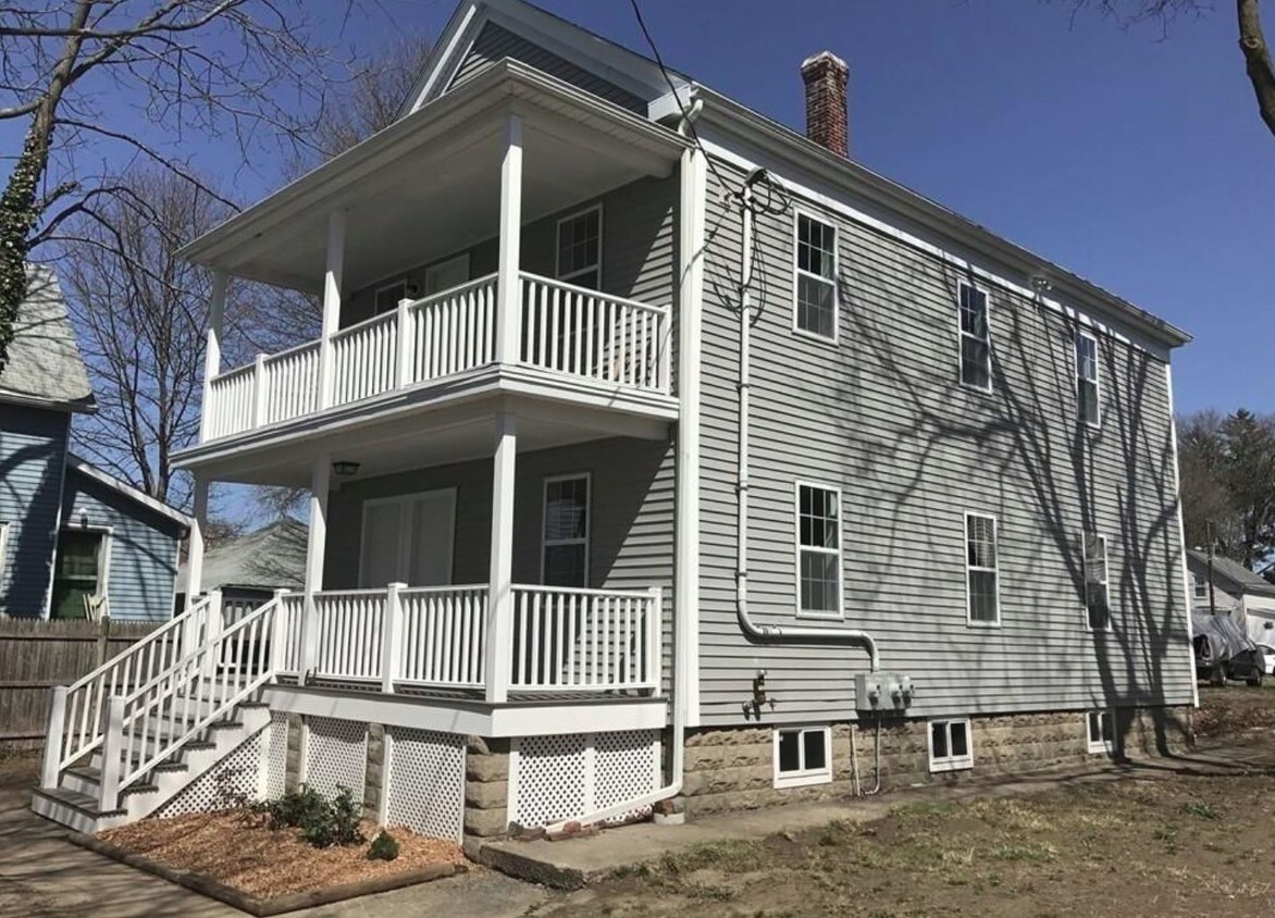 40 Parker St, Attleboro, MA 02703 Apartments in Attleboro, MA