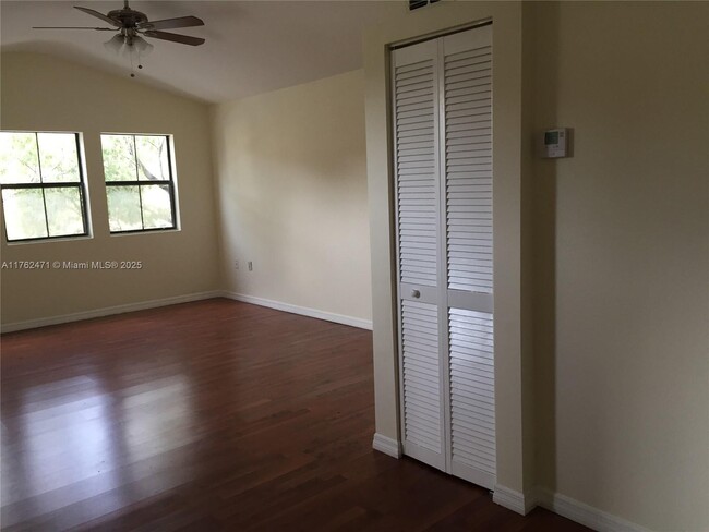 Building Photo - 10441 SW 156th Ct