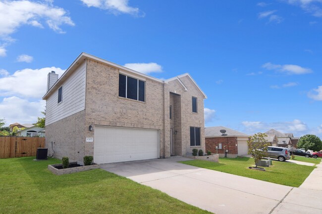 Foto del edificio - 6302 Bridgewood Dr