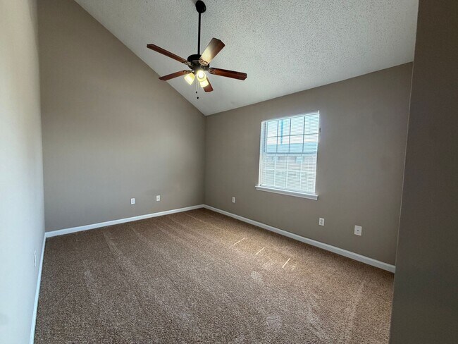 Foto del edificio - 2165 S Milledge Ave