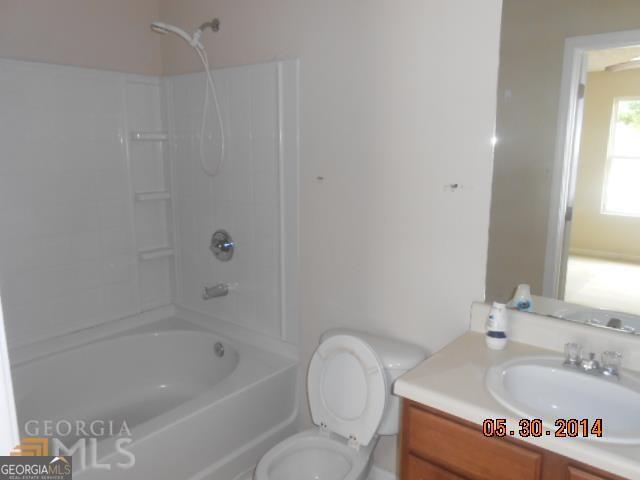 Building Photo - 11101 Fairington Ridge Cir
