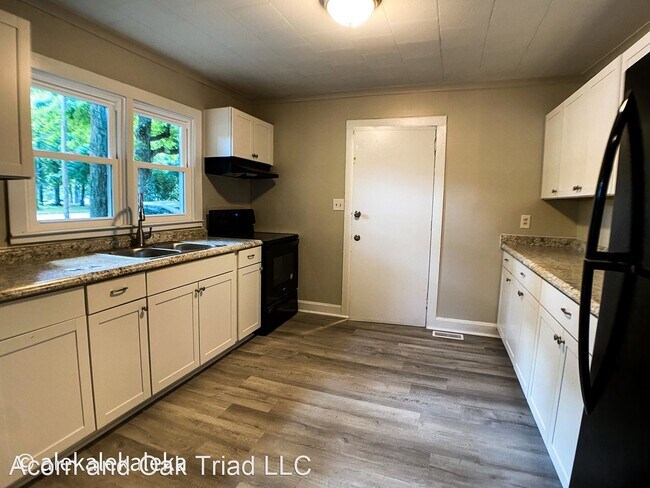 Foto del edificio - 2 br, 1 bath House - 505 Henry Pl