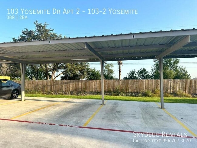 Foto del edificio - 103 Yosemite Dr