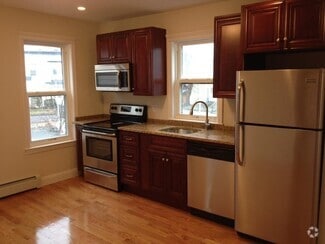 Building Photo - 214 Brooks St
