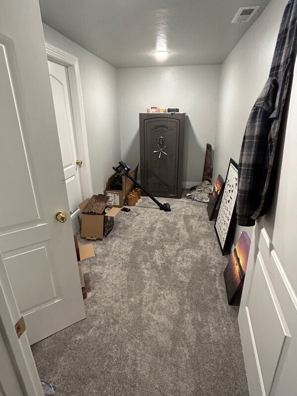Foto del edificio - 769 Spring Ln