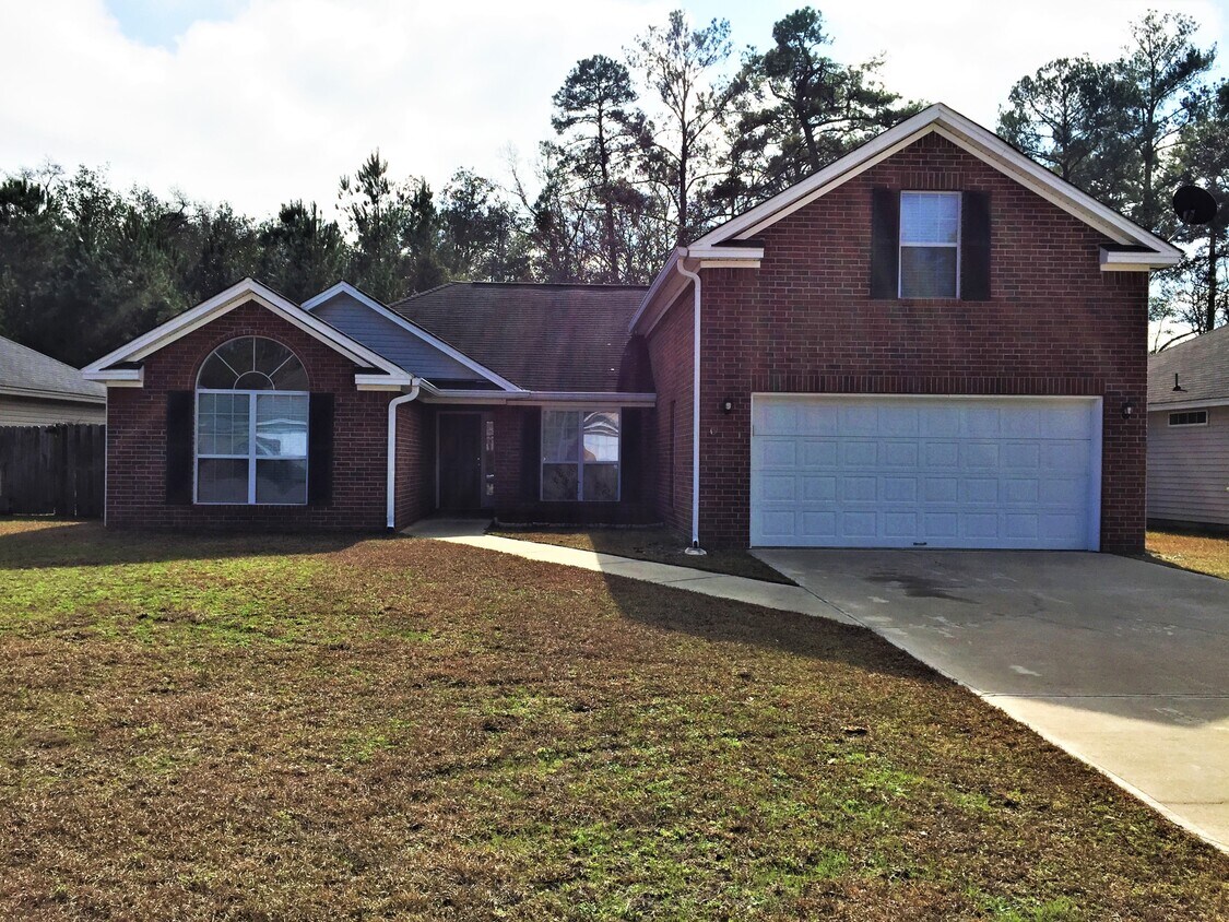 Foto principal - 15 Carlisle Lane