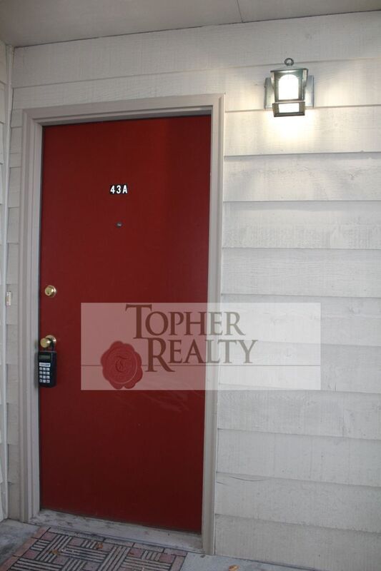 Foto del edificio - 44 Golf Course Ln