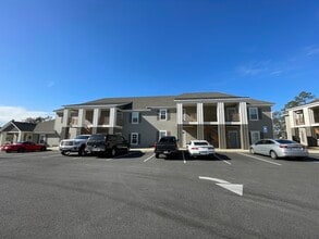 Building Photo - 1725 Spring Hill Pl