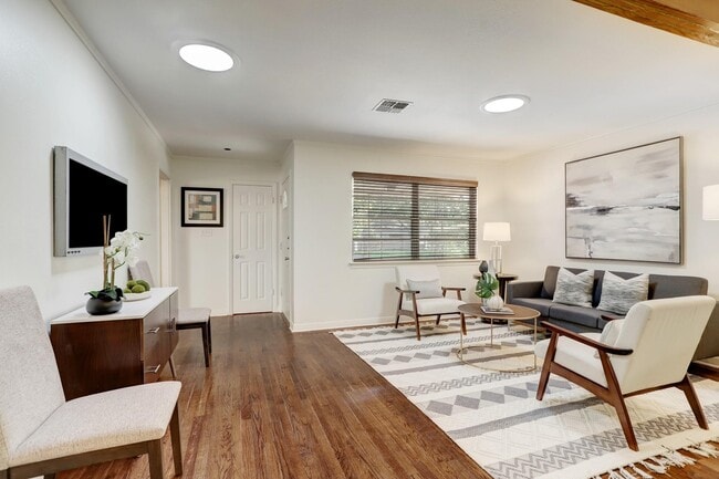 Building Photo - 4546 Warm Springs Rd