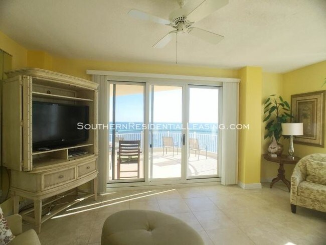 Building Photo - 3 bedroom in Pensacola FL 32507