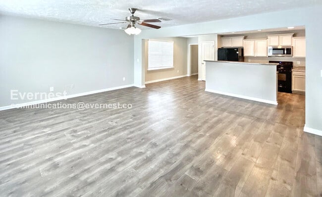 Foto del edificio - 4706 Chelanie Cir