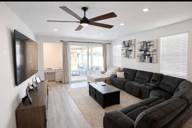 Foto del edificio - 20707 John Gill Dr