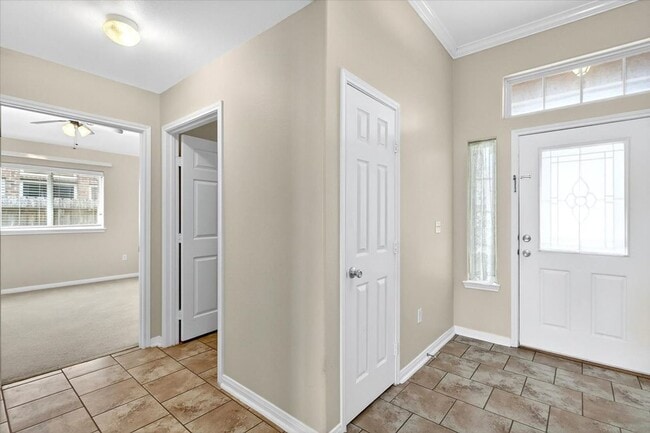 Building Photo - 6018 Tapestry Dr