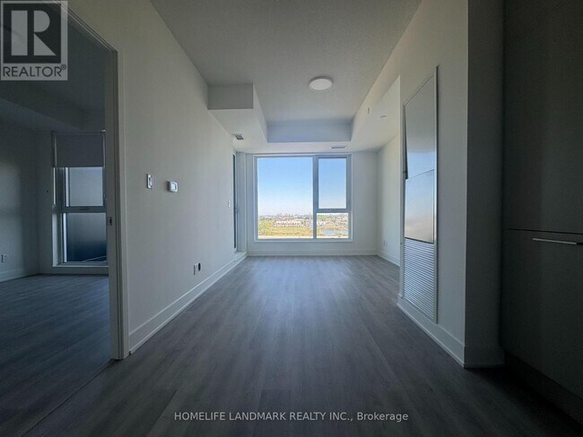Building Photo - 38-D1738 Andre de Grasse St
