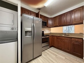 Building Photo - 9123 SW 138th Pl