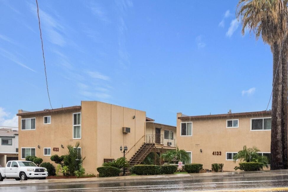 Primary Photo - 4133 La Crescenta Ave