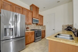 Building Photo - 28 W Oaks Dr