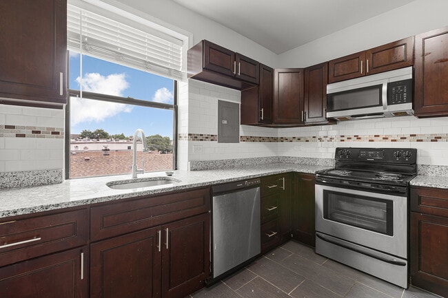 Foto del edificio - 3641 W Dickens Ave