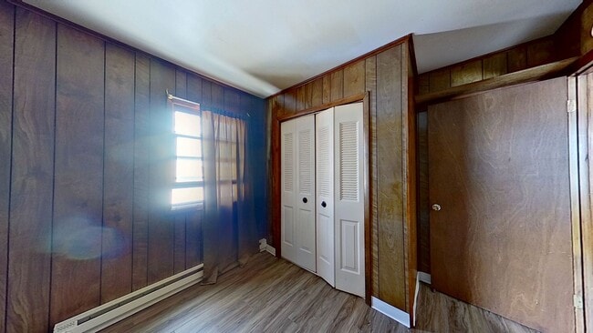 Building Photo - Cozy One Bedroom Apartment
