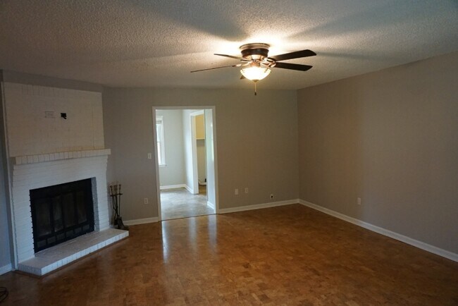 Foto del edificio - 118 Water Oak Ct