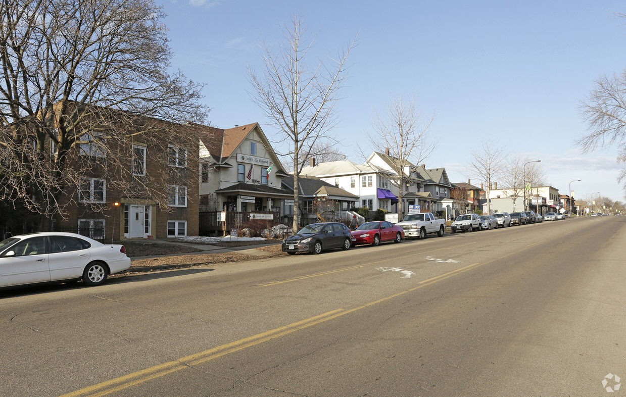 Building Photo - 1120 Grand Ave