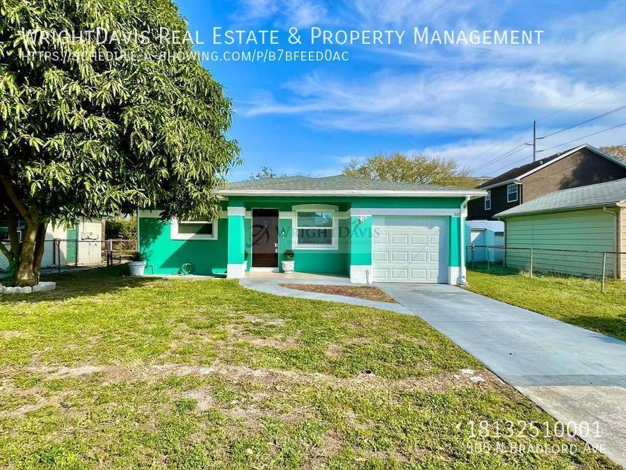 Primary Photo - Cute 2/1 home in Tampa