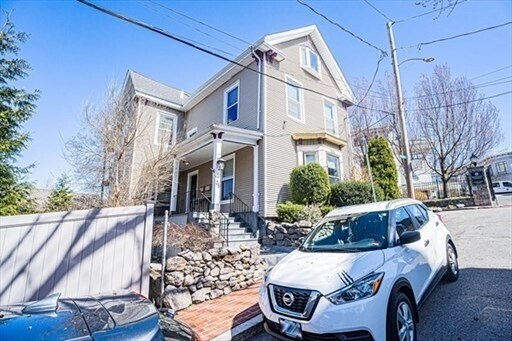 Foto principal - 38 Highland Park Ave