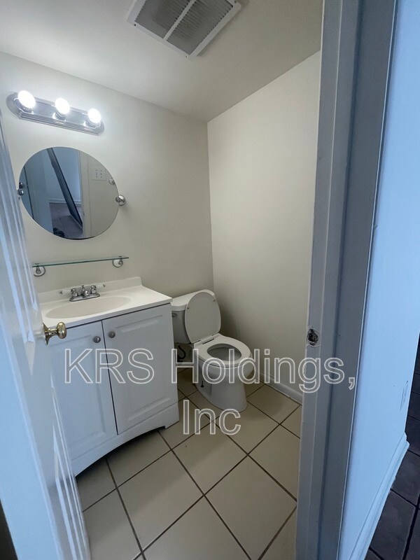 Foto del edificio - 3828 Miramonte Pl