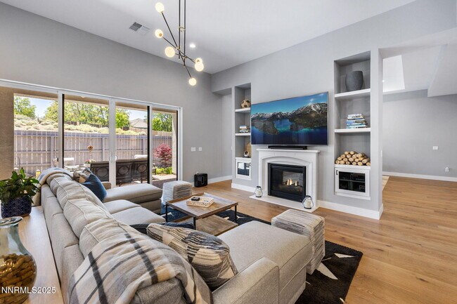 Building Photo - 3060 Feathertop Dr