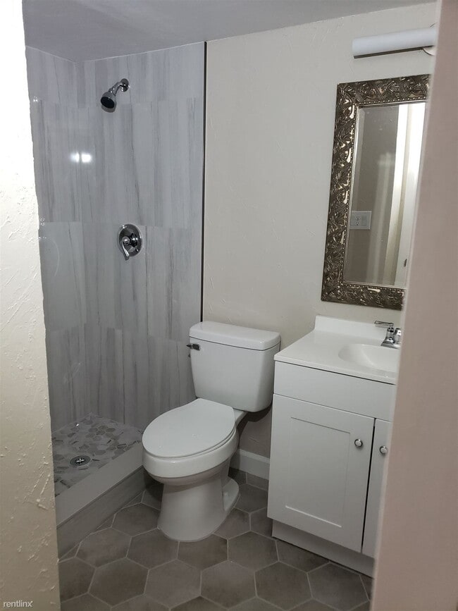 Building Photo - 2 br, 2 bath Condo - Springwood Village Co...