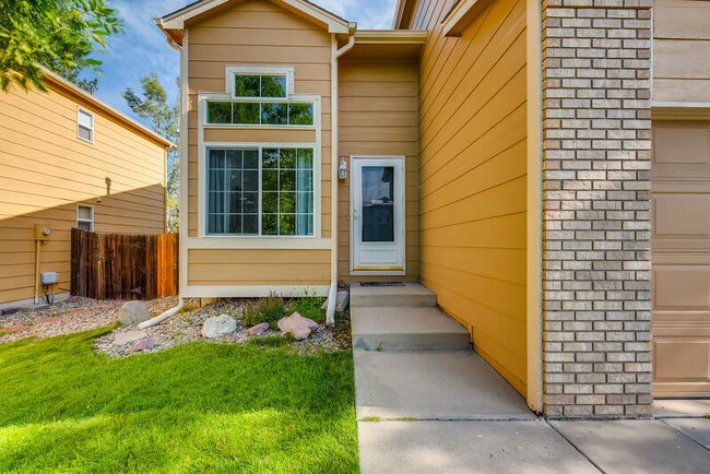 Building Photo - 5260 Paradox Dr