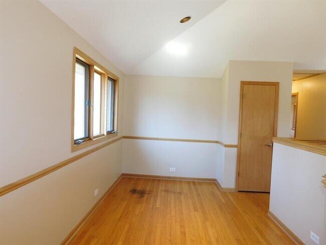 Building Photo - 2N370 Diane Avenue, Glen Ellyn, IL, 60137