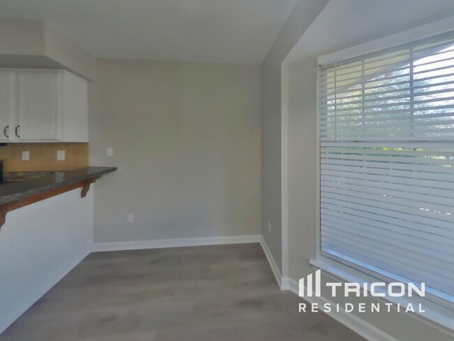 Foto del edificio - 1513 Cumberland Ct