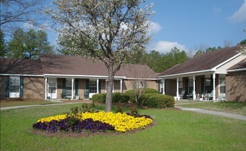 Foto del edificio - Cameron Grove Apartments