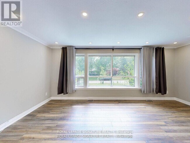 Photo du bâtiment - 1821 Christopher Rd
