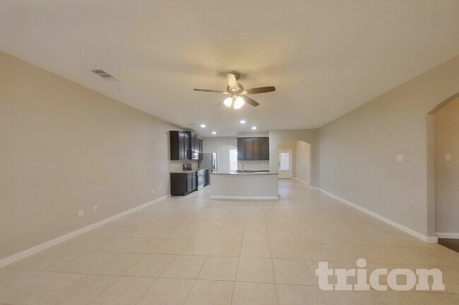 Foto del edificio - 714 Shady Meadow Ln