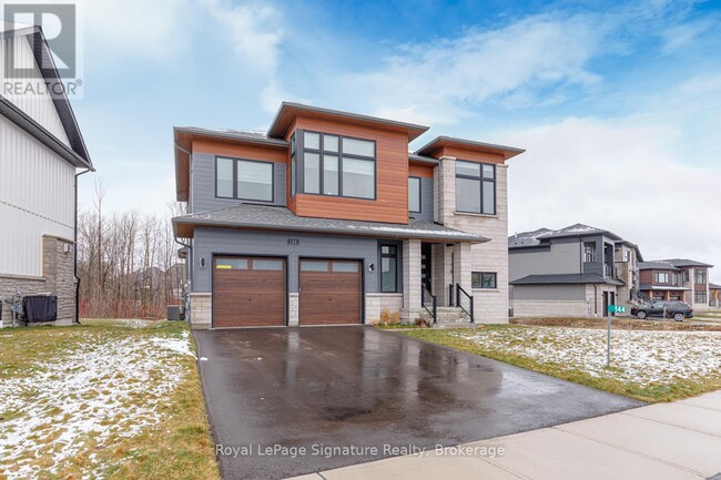 Building Photo - 144 Springside Cres
