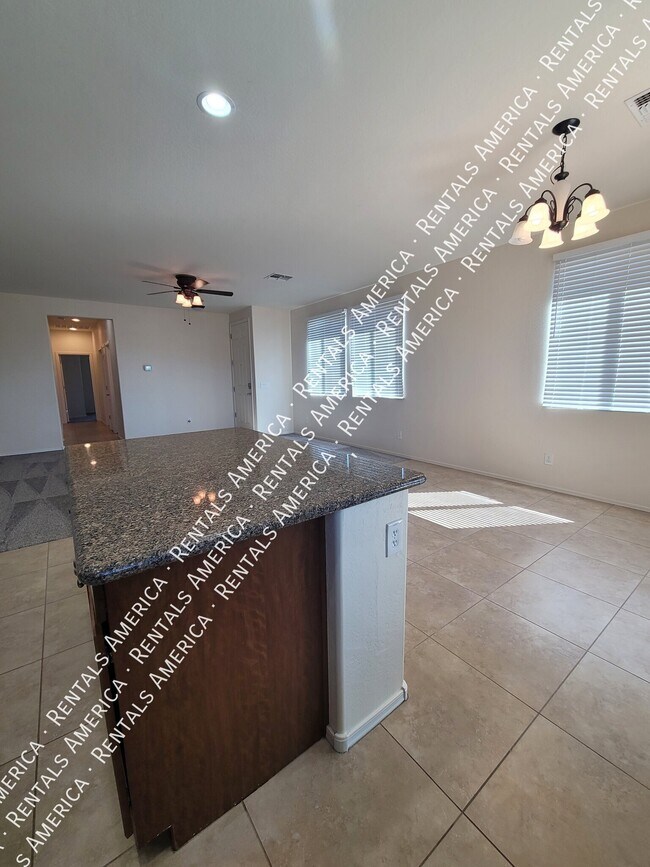 Foto del edificio - 21021 E Pecan Ln