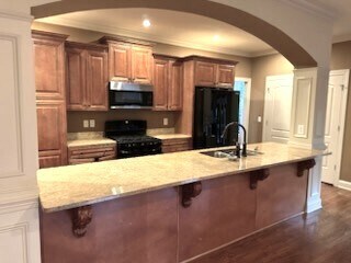 Foto del edificio - Four Bedroom Brick House for Rent just off...