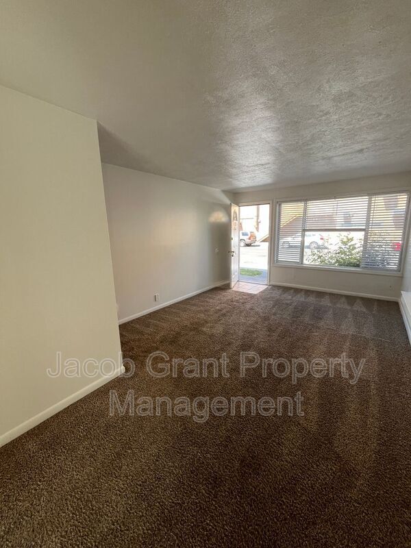 Building Photo - 575 Tiger Ave