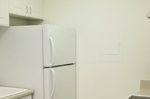 Building Photo - 3600 Hillsboro Rd