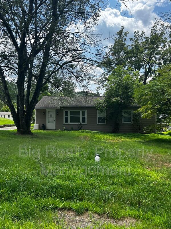 Primary Photo - 38 Aldian Rd